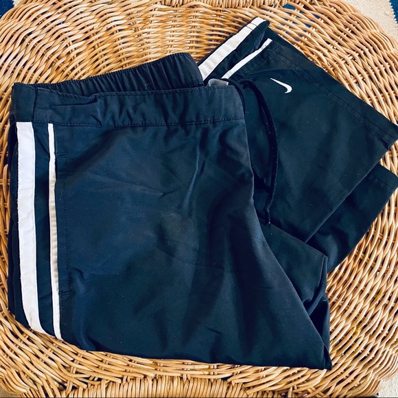 Nike Pants - Nike black stripe logo warmup workout pants capris